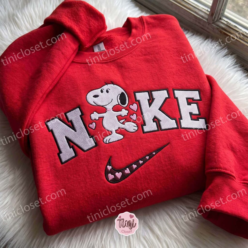 Snoopy Love Heart Embroidered Sweatshirt, The Peanuts Cartoon Embroidered Hoodie, Matching Couples Shirts Snoopy Love Heart Embroidered Sweatshirt, The Peanuts Cartoon Embroidered Hoodie, Matching Couples Shirts