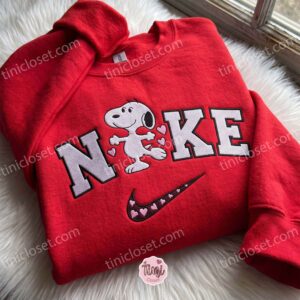 Snoopy Heart Embroidered Sweatshirt, The Peanuts Cartoon Embroidered Hoodie, Matching Couples Shirts (1) Snoopy Heart Embroidered Sweatshirt, The Peanuts Cartoon Embroidered Hoodie, Matching Couples Shirts (1)