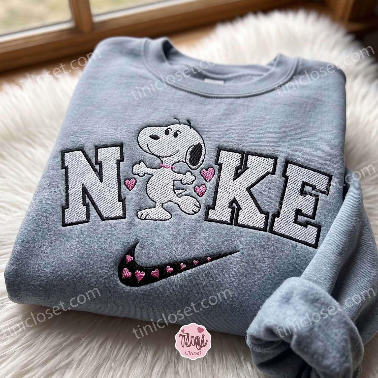 Snoopy Love Heart Embroidered Sweatshirt, The Peanuts Cartoon Embroidered Hoodie, Matching Couples Shirts Snoopy Love Heart Embroidered Sweatshirt, The Peanuts Cartoon Embroidered Hoodie, Matching Couples Shirts