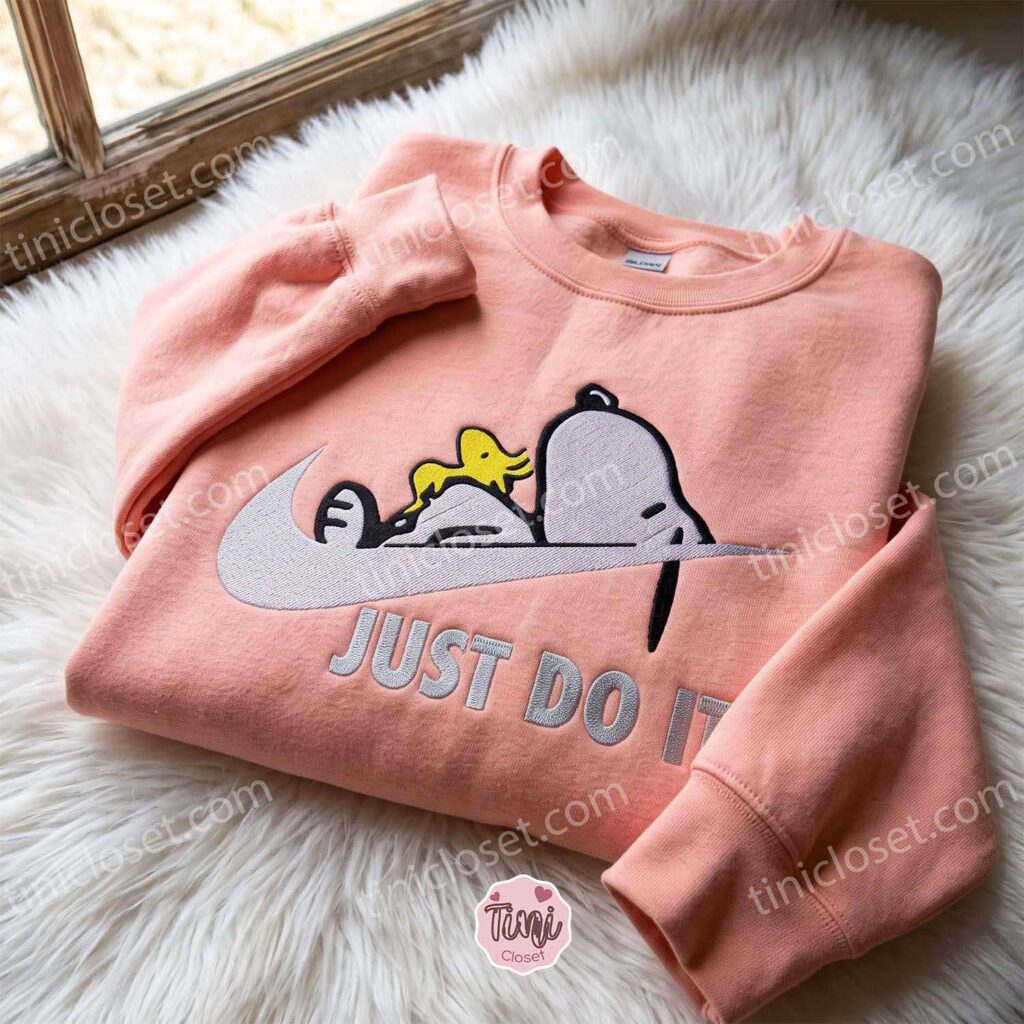 Snoopy And Woodstock Just Do It Embroidered Sweatshirt, Just Because Gift For Him, Cozy Gifts For Girlfriend Snoopy And Woodstock Just Do It Embroidered Sweatshirt, Just Because Gift For Him, Cozy Gifts For Girlfriend