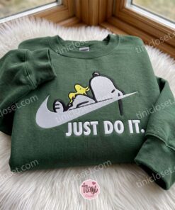 Snoopy And Woodstock Just Do It Embroidered Sweatshirt, Just Because Gift For Him, Cozy Gifts For Girlfriend (5)