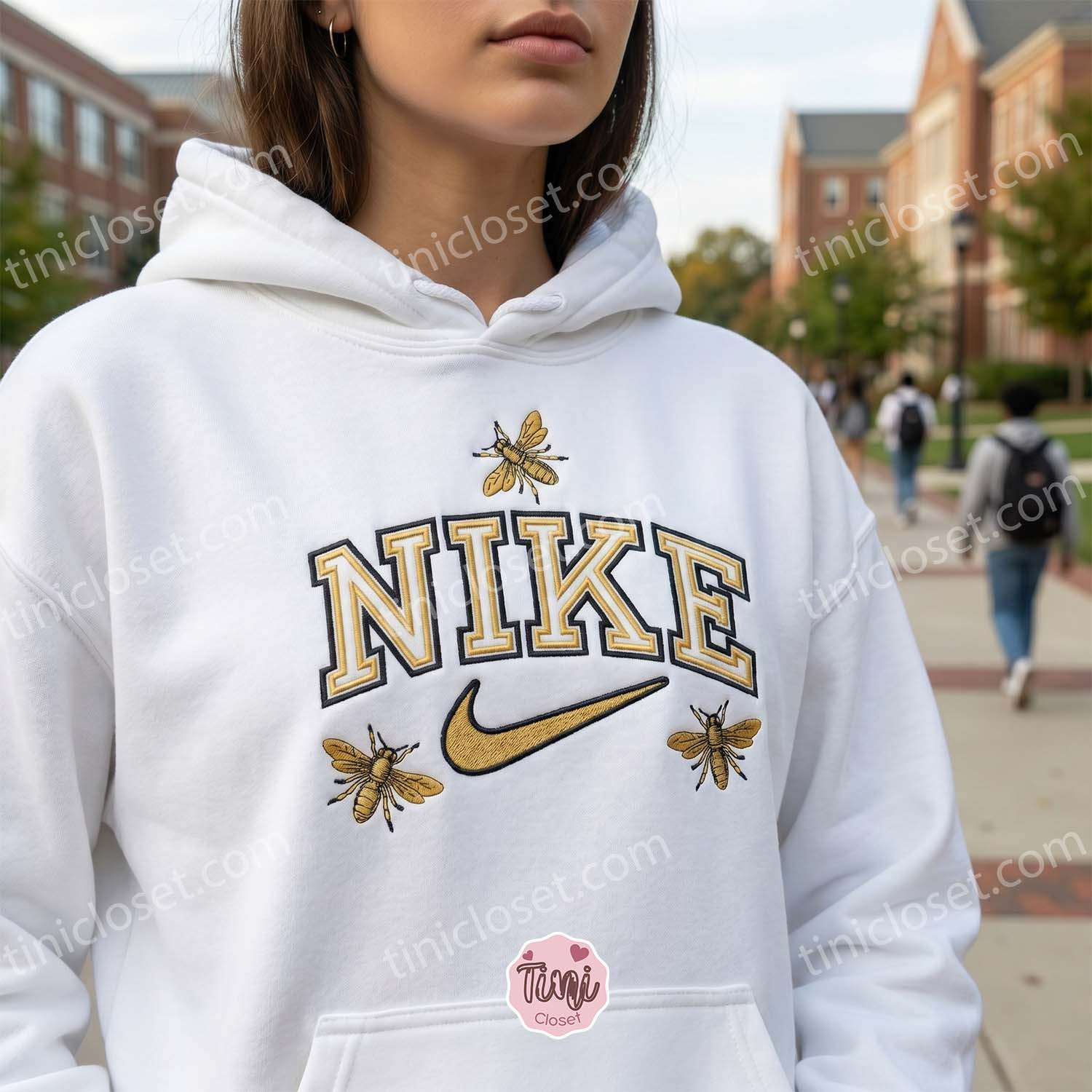 Custom Bee Embroidered Sweatshirt, Animal Embroidered T-shirt, Bestie Matching Shirts
