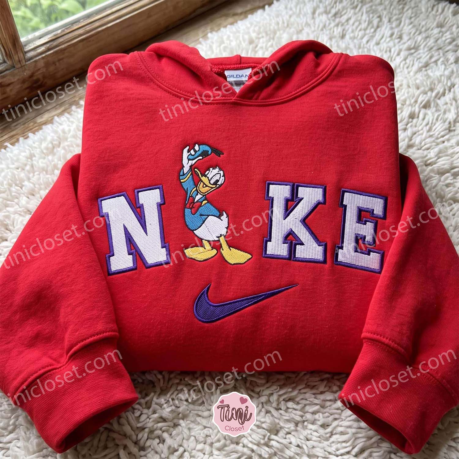 Smiling Donald Duck Embroidered Shirt, Disney Embroidered Sweatshirt, Cute Embroidered Hoodie